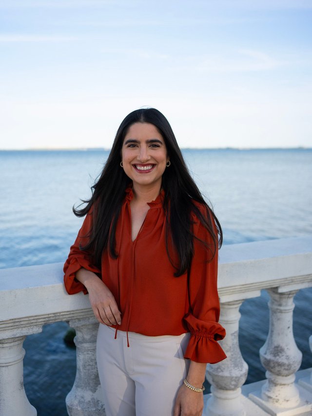 Dr. Rosie Muratides